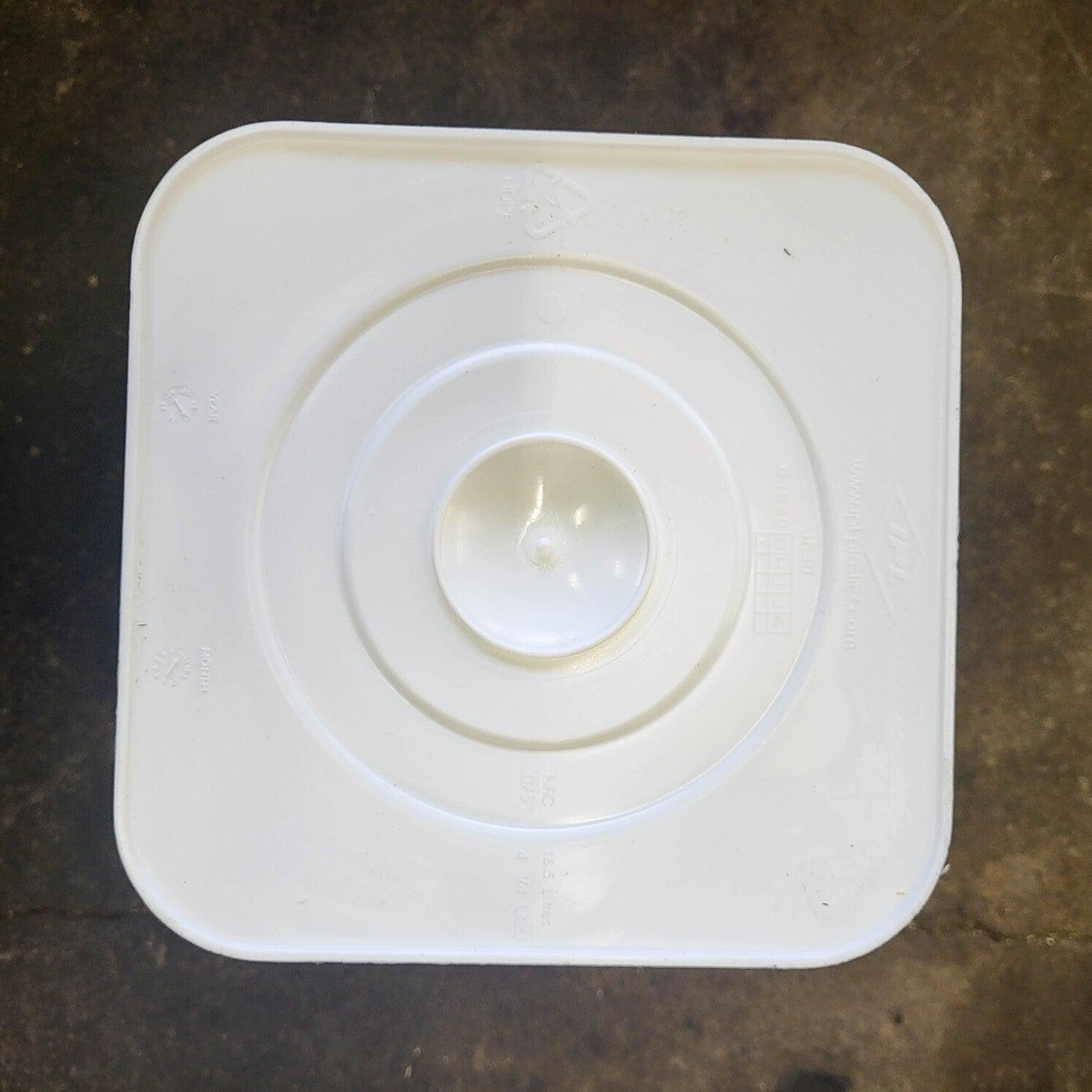 4 Gallon Square Bucket and Lid